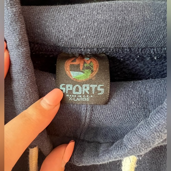 VINTAGE University of Michigan Sweater - Picture 7 of 7